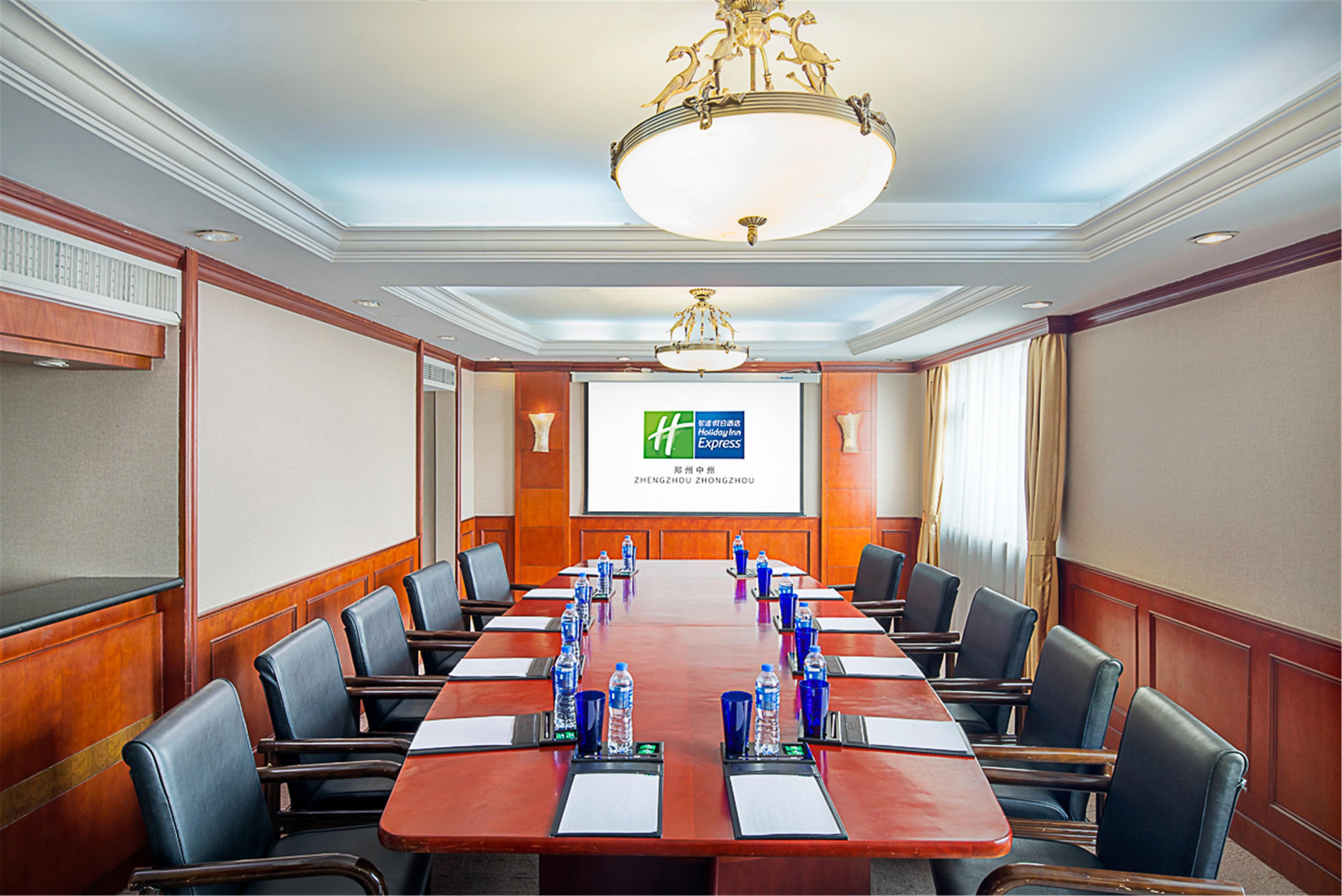 Holiday Inn Express Zhengzhou Zhongzhou By Ihg Ngoại thất bức ảnh