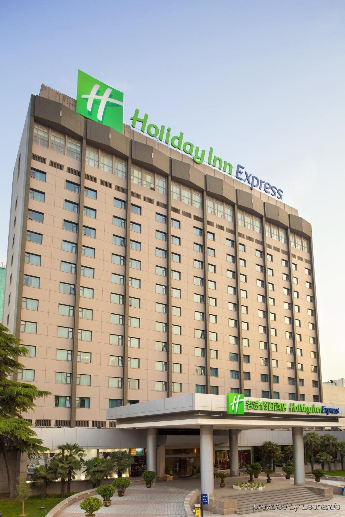 Holiday Inn Express Zhengzhou Zhongzhou By Ihg Ngoại thất bức ảnh